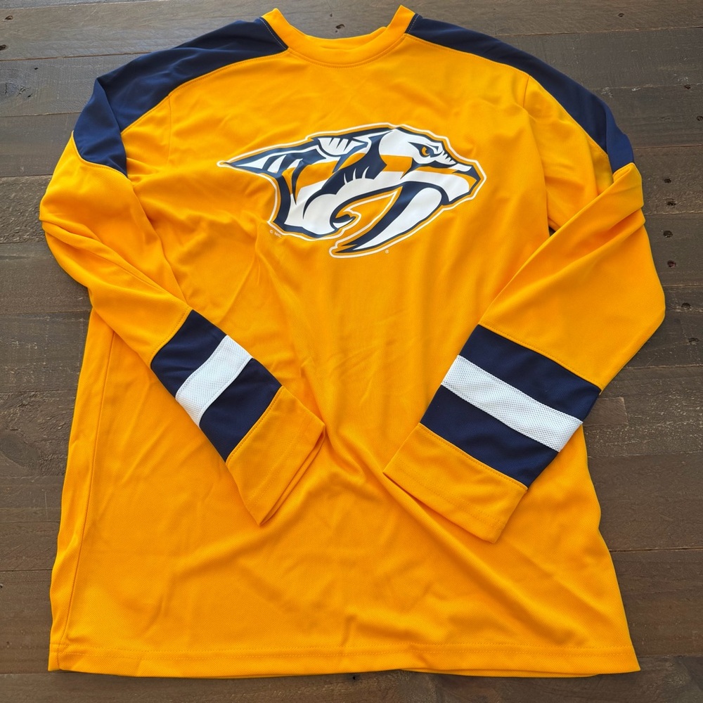 Women's Nashville Predators NHL Long-Sleeve Sports Shirt